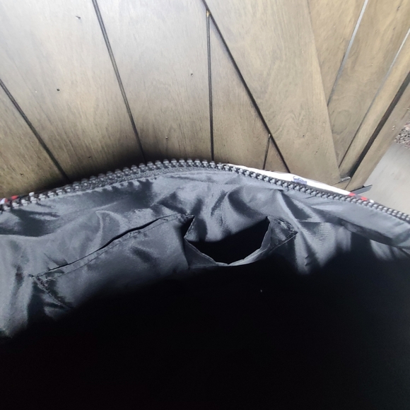 NWT Disney Minnie Mouse Large Tote/ Weekender Bag by Bioworld 22 x 14 x 7 - Picture 11 of 13